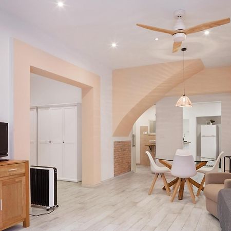 Loft Con Encanto En El Corazon Historico De Peralada Esterno foto